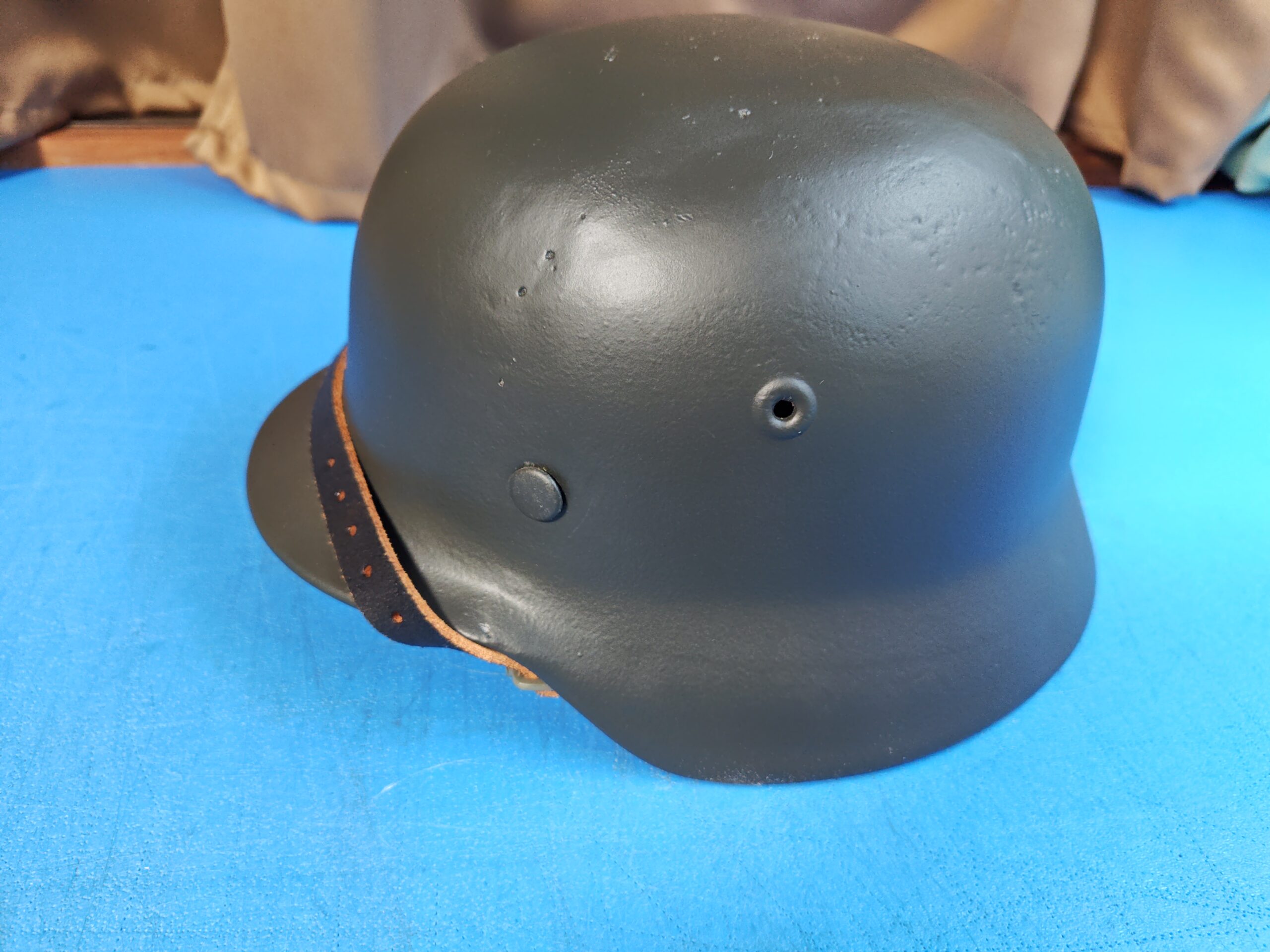 WW2ドイツ軍☆ドイツ陸軍М40ヘルメット（シェル64）実物？戦後品？ 実物 WW2 M40 スチールヘルメット シェル66 頭部サイズ58/59